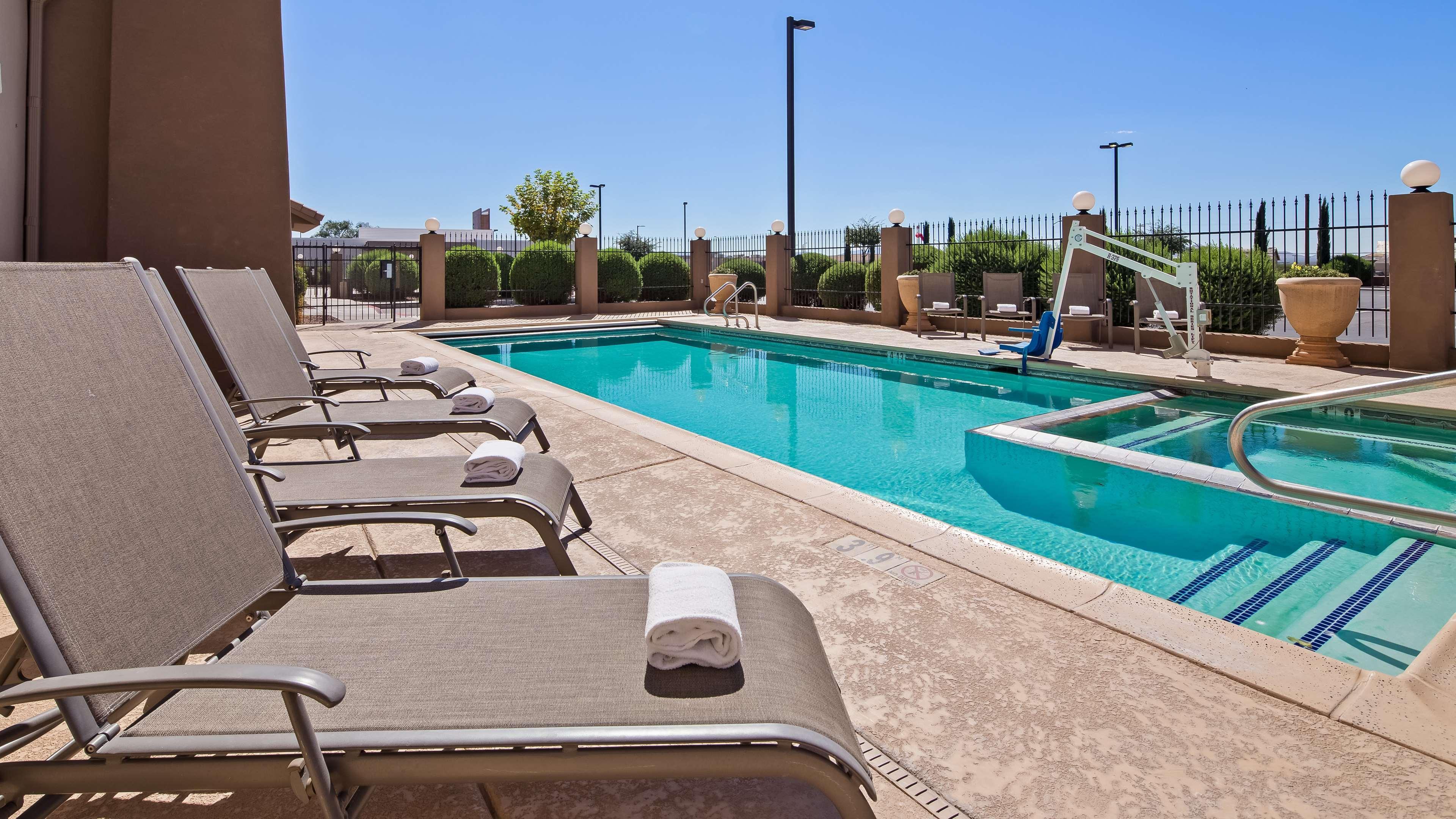 Best Western Douglas Inn & Suites Exterior photo